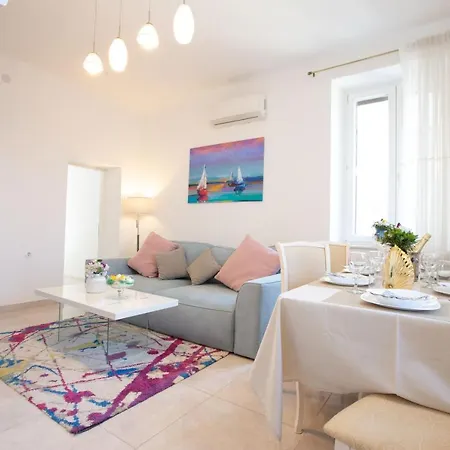 Ms 3Br Apartment Near Kolovare Beach Zadar Exterior photo