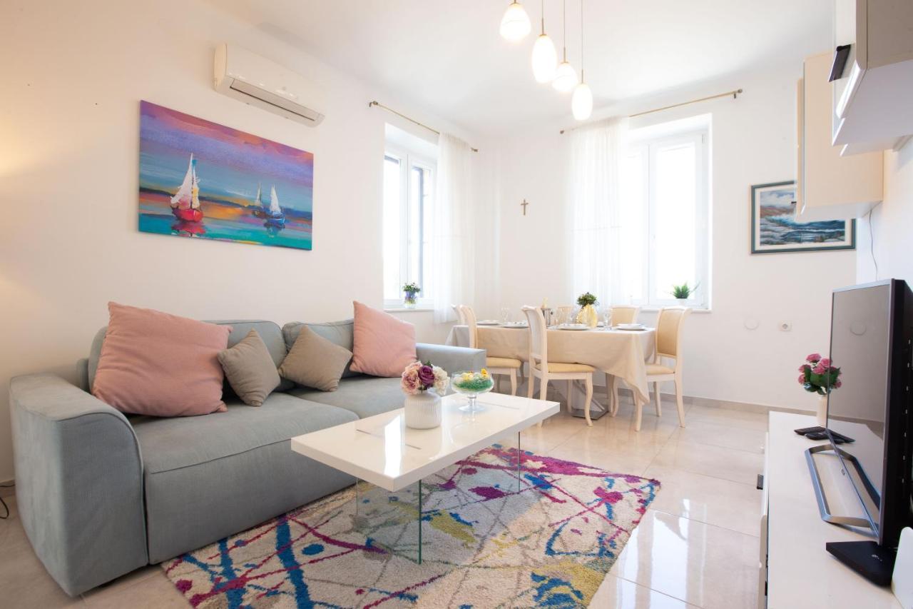 Appartement Ms 3br Near Kolovare